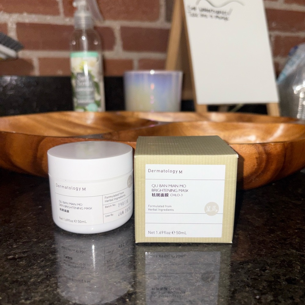 Dermatology Brightening Face Mask